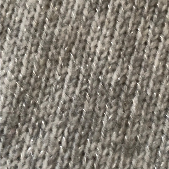 Sweater - Picture 4 of 4